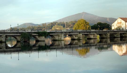 Pontecesures